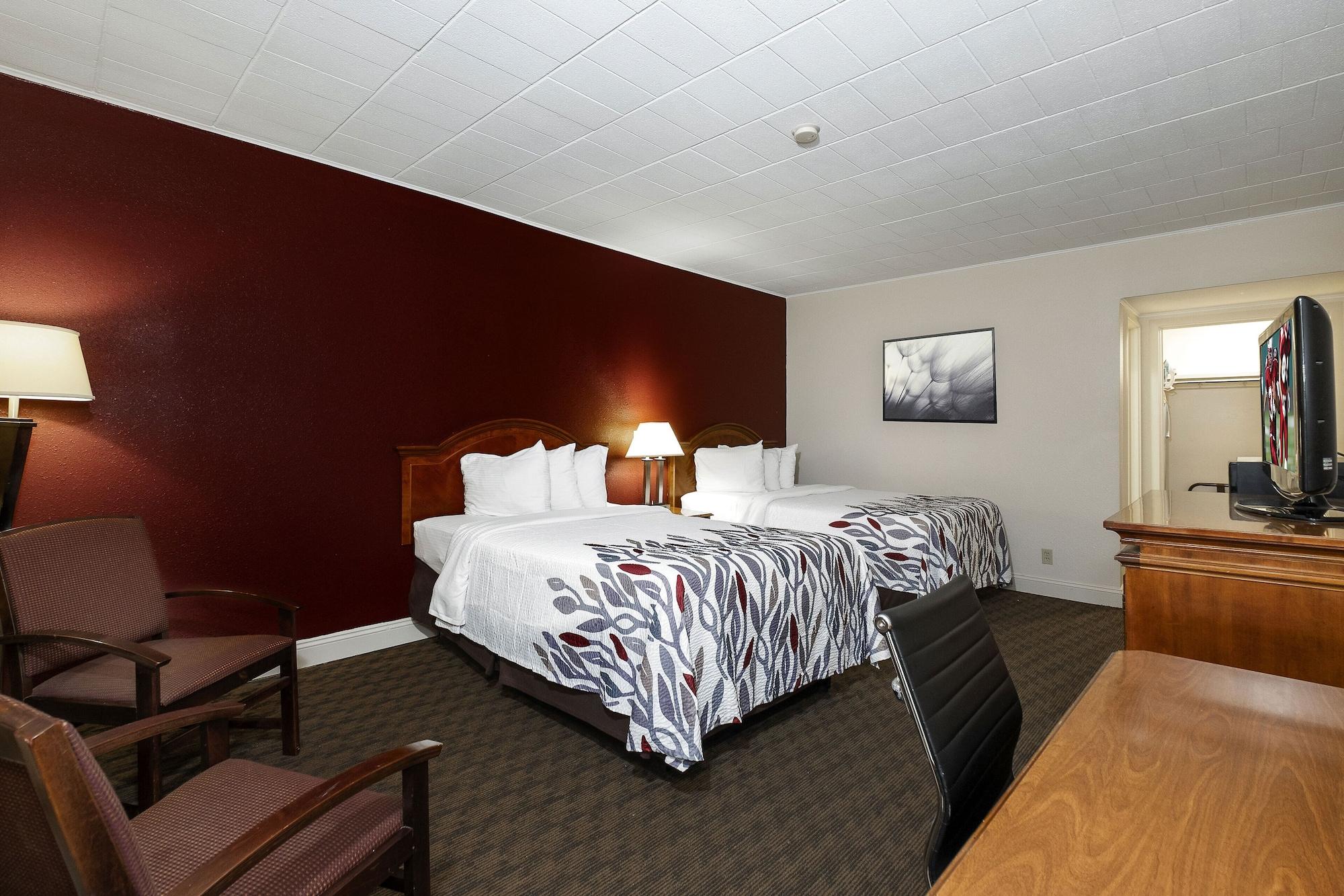 Red Roof Inn & Suites Хейзълтън Екстериор снимка